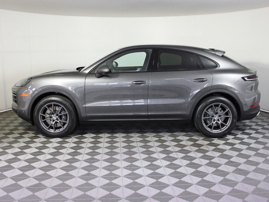 Certified 2026 Porsche Cayenne Coupe image 2