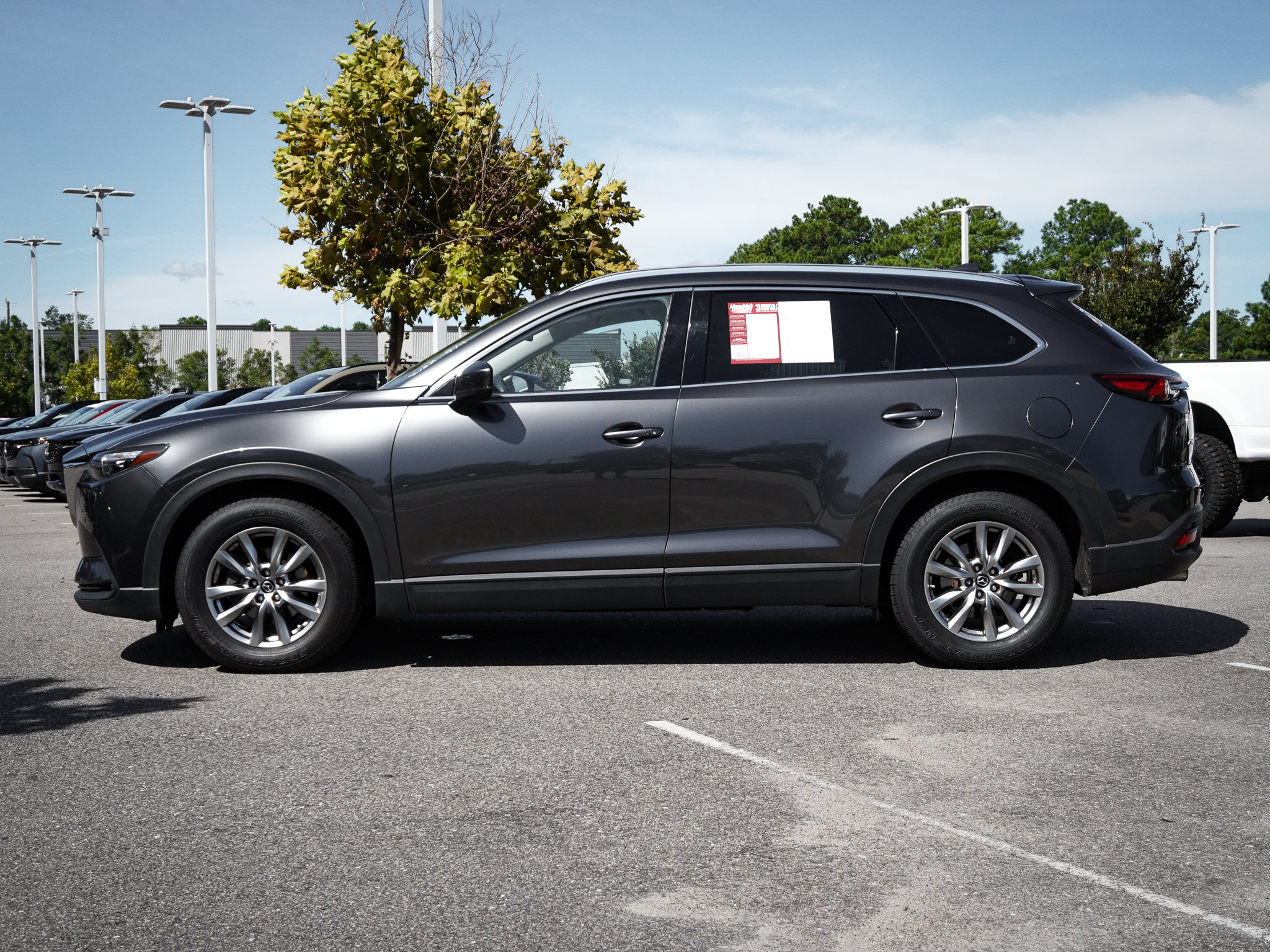 Used 2018 MAZDA CX-9 Touring w/ Touring Premium Package FWD image 7