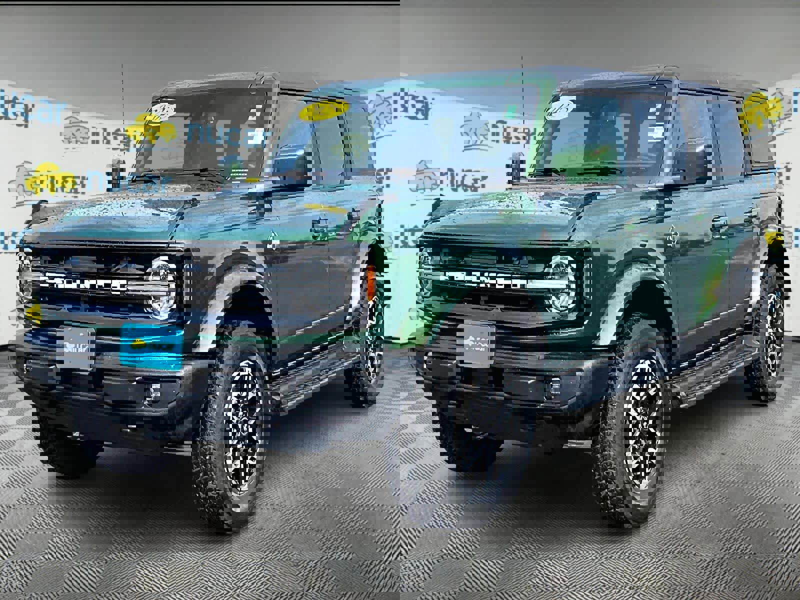 Used 2025 Ford Bronco Outer Banks image 3