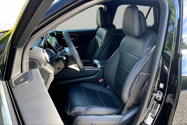 Certified 2025 Mercedes-Benz GLC 300 4MATIC image 13