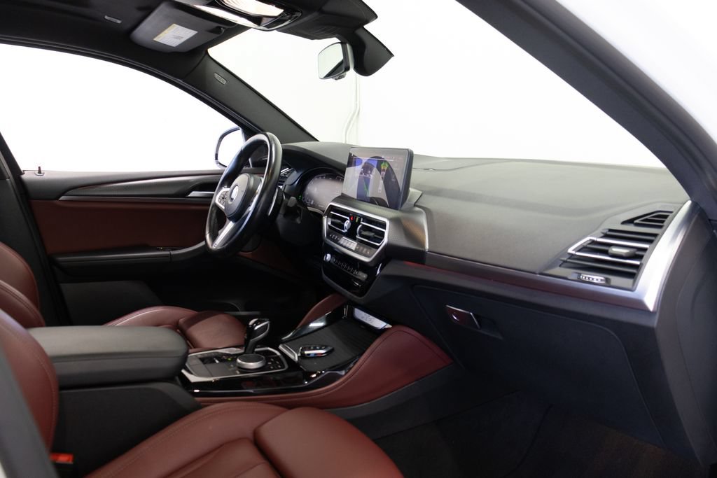 Used 2023 BMW X4 xDrive30i w/ M Sport Package AWD/4WD image 22