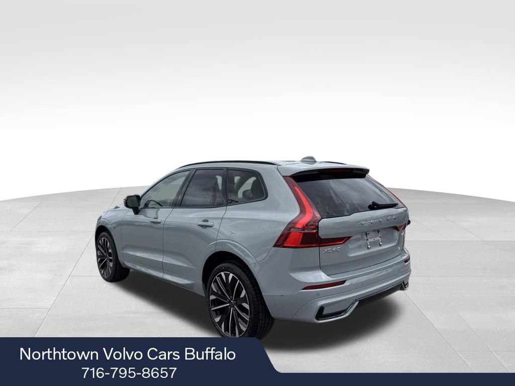 New 2026 Volvo XC60 B5 Ultra w/ Climate Package AWD/4WD image 3