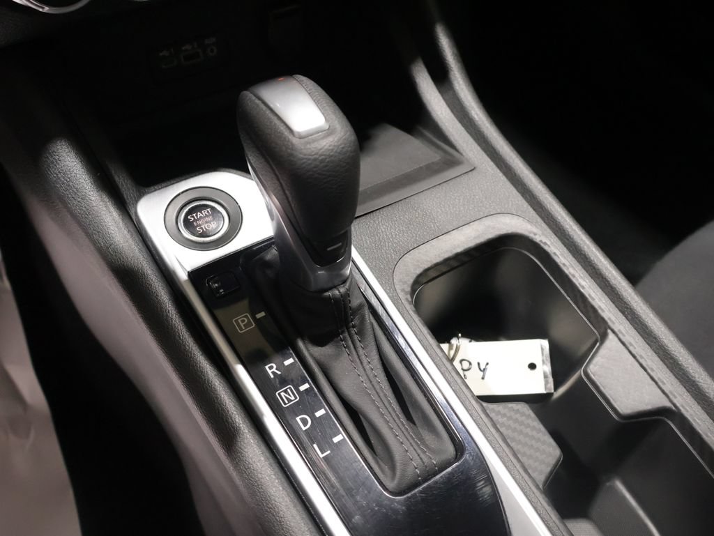 Used 2023 Nissan Sentra SV FWD image 31