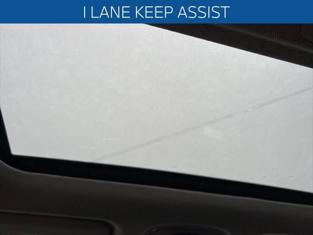 Used 2025 Hyundai Elantra SEL image 12