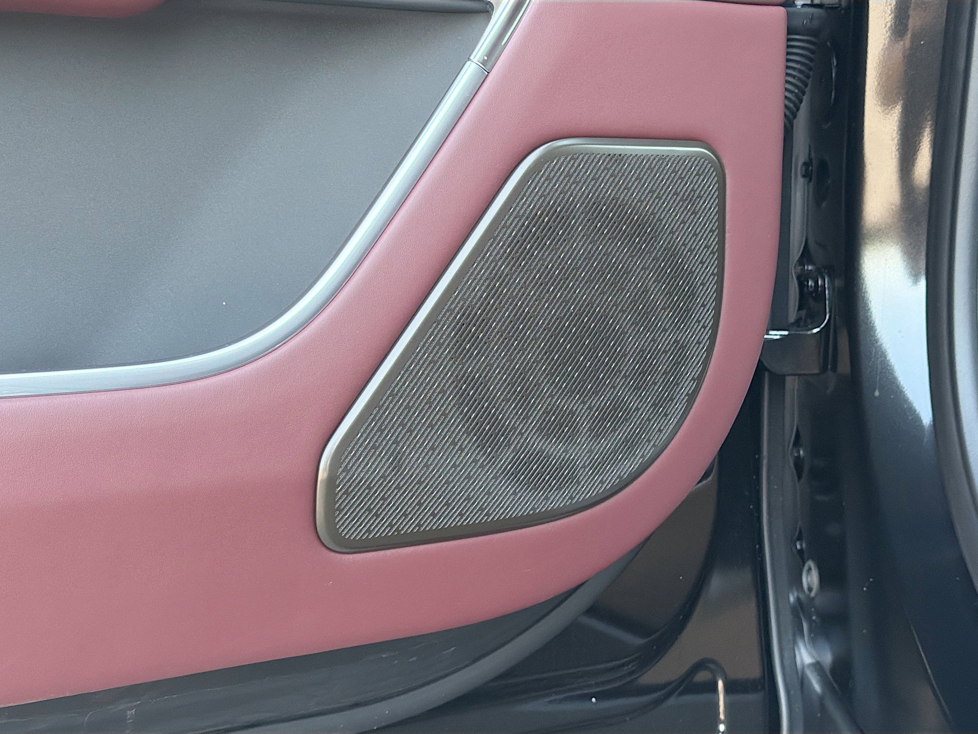 New 2026 Land Rover Range Rover Long Wheelbase Autobiography image 25