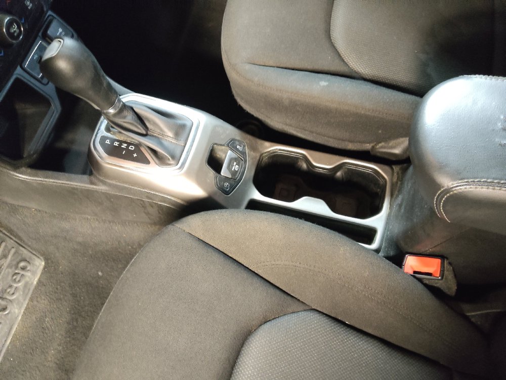 Used 2022 Jeep Renegade Sport FWD image 26
