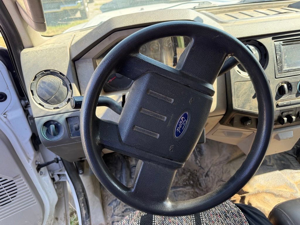 Used 2008 Ford F250 XL RWD image 14