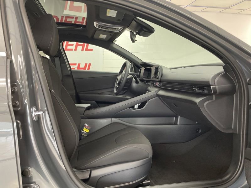 New 2026 Hyundai Elantra SEL Sport Premium FWD image 12