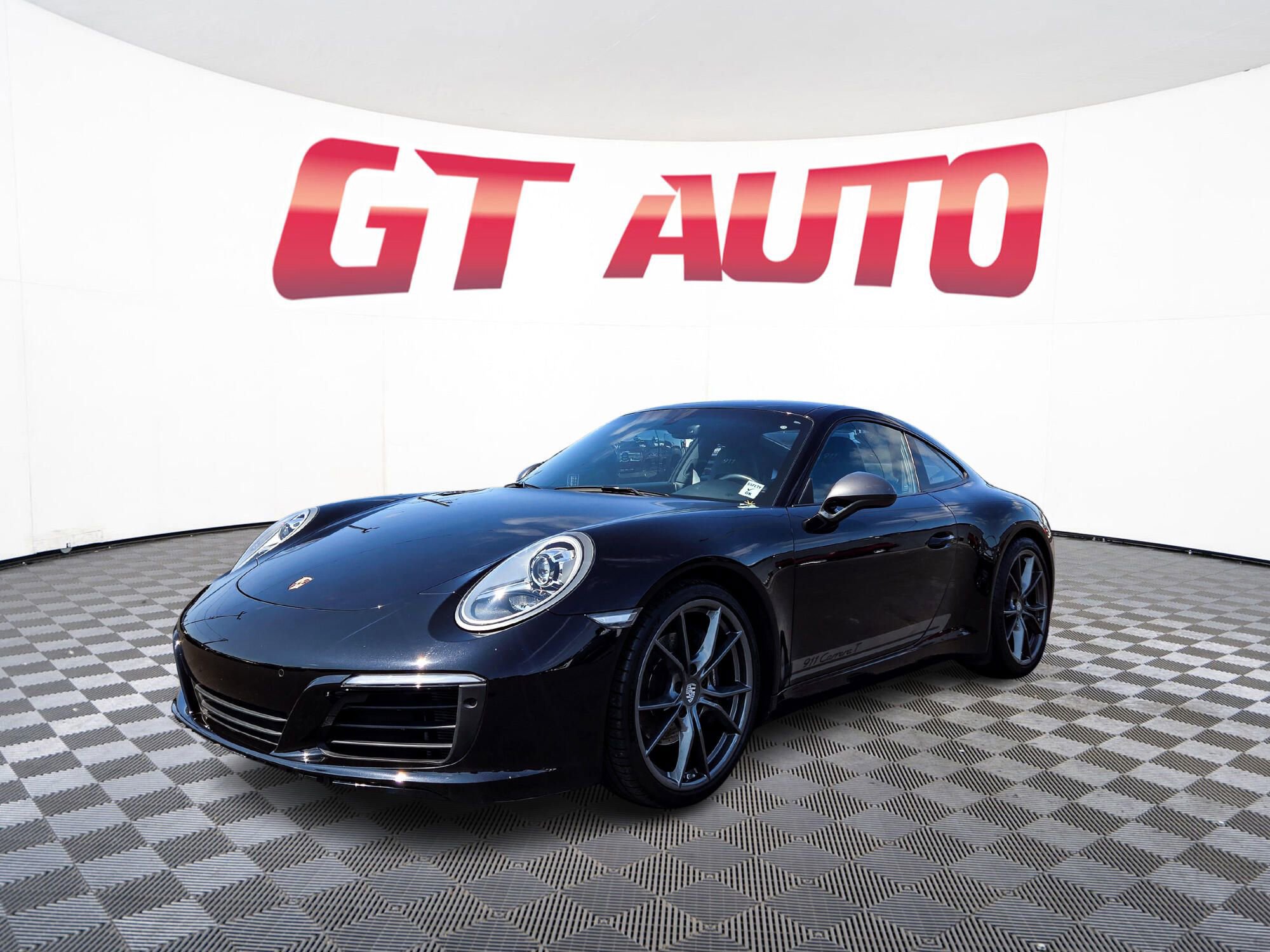 Used 2019 Porsche 911 Carrera T image 3