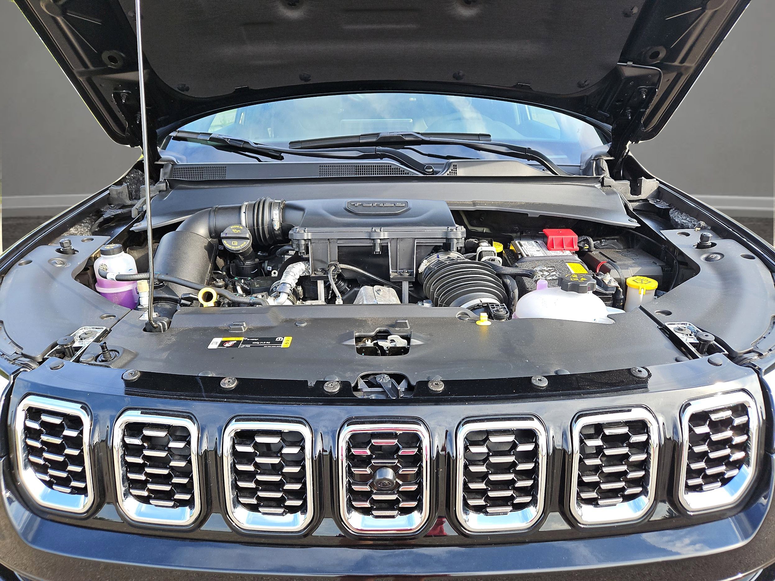 New 2024 Jeep Compass Limited w/ Elite Group image 13