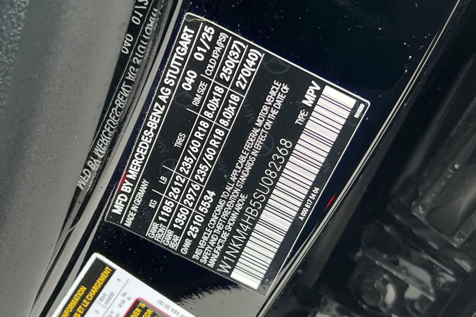 Used 2025 Mercedes-Benz GLC 300 4MATIC image 36