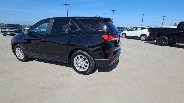 Used 2023 Chevrolet Equinox LS w/ LS Convenience Package FWD image 6