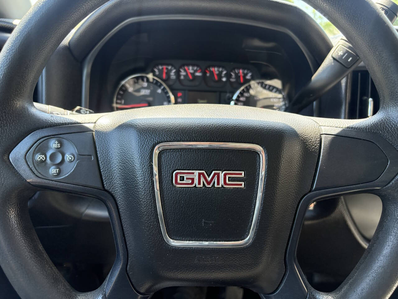Used 2015 GMC Sierra 1500 2WD Regular Cab image 30