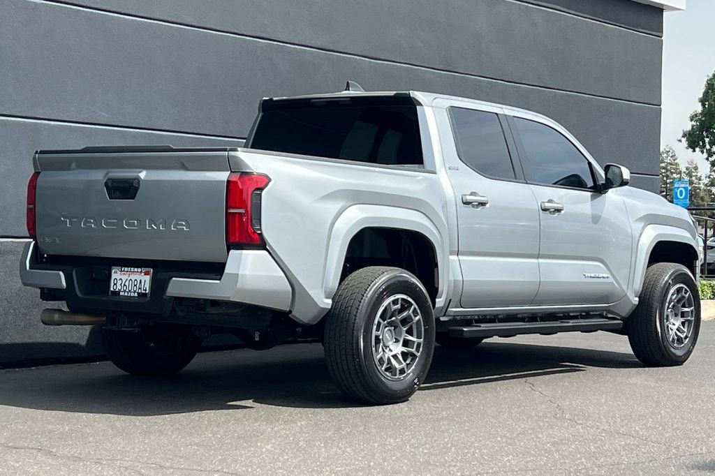 Used 2024 Toyota Tacoma SR5 AWD/4WD image 6