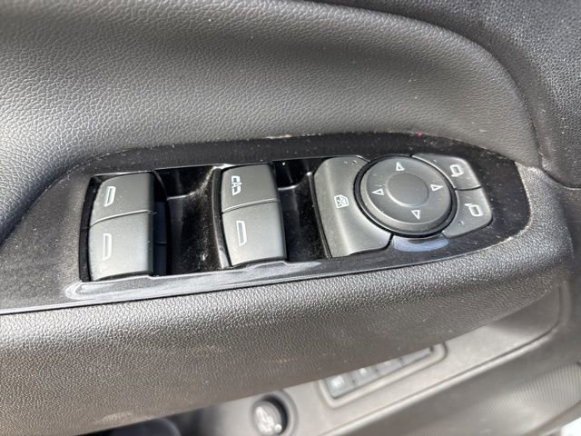 Used 2023 Chevrolet Equinox Premier image 16