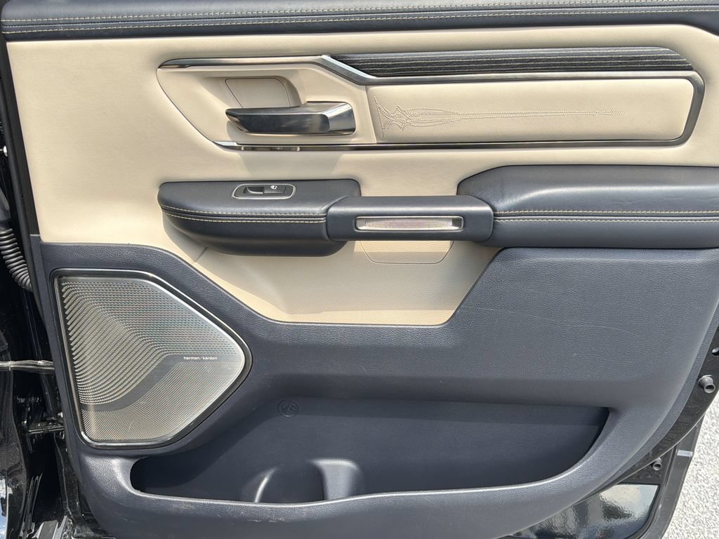 Used 2020 RAM 1500 Limited AWD/4WD image 17