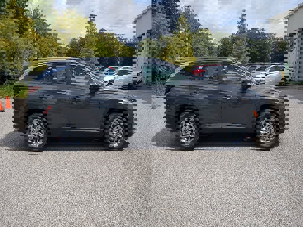 New 2026 Hyundai Tucson SE image 8