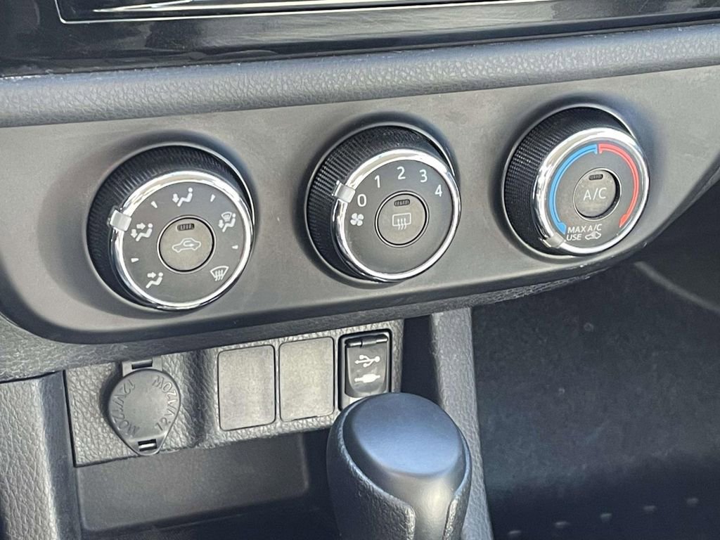 Used 2016 Toyota Corolla image 23