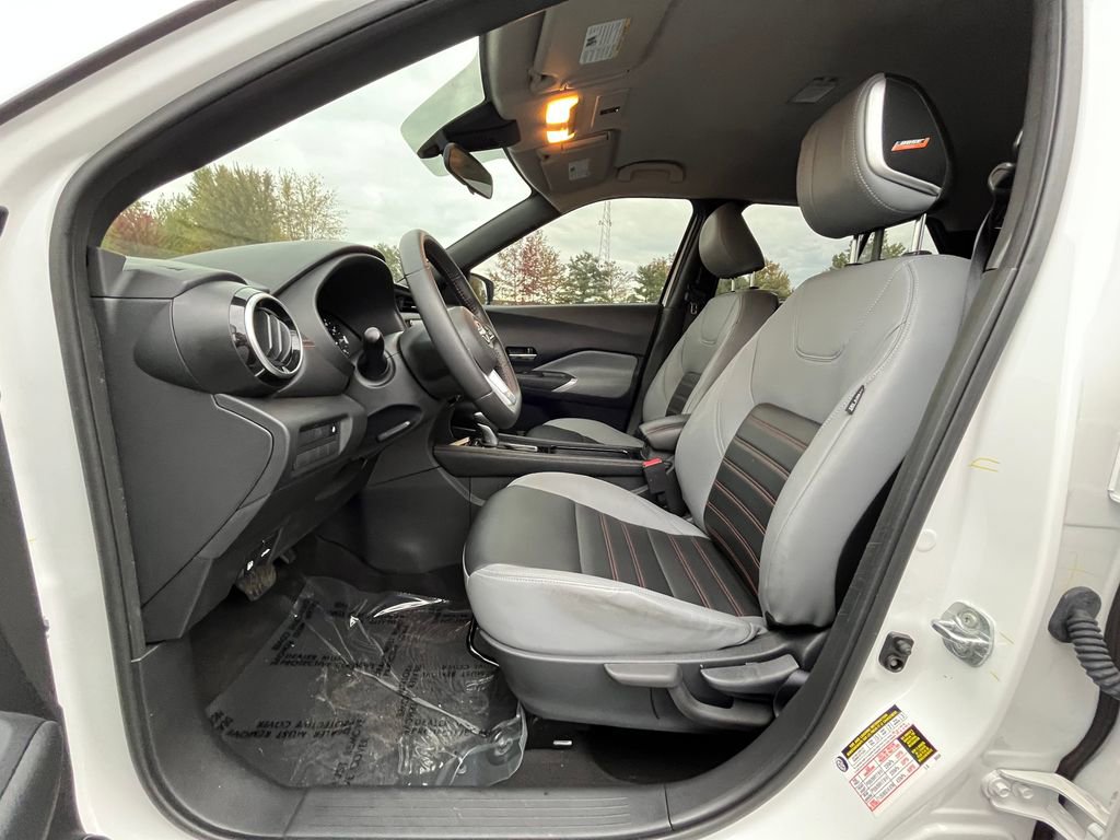 Used 2024 Nissan Kicks SR w/ SR Premium Package image 10