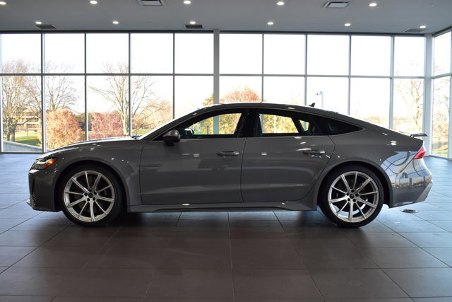 Used 2025 Audi RS 7 Performance AWD/4WD image 8