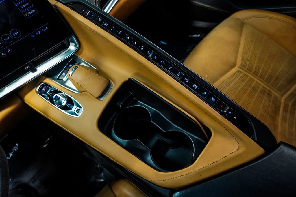 Used 2020 Chevrolet Corvette Stingray Premium Cpe w/ 3LT Preferred Equipment Group image 23