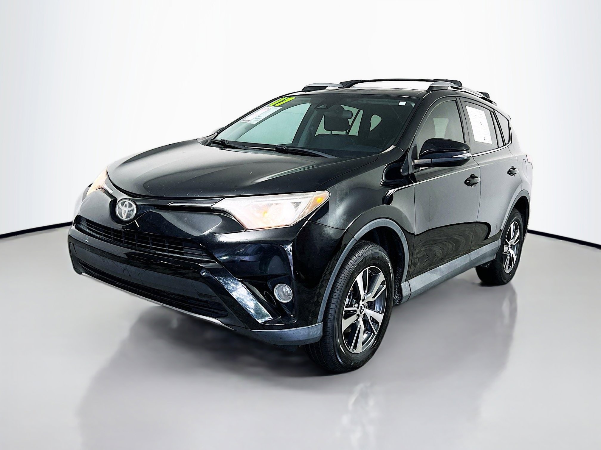 Used 2017 Toyota RAV4 XLE image 10