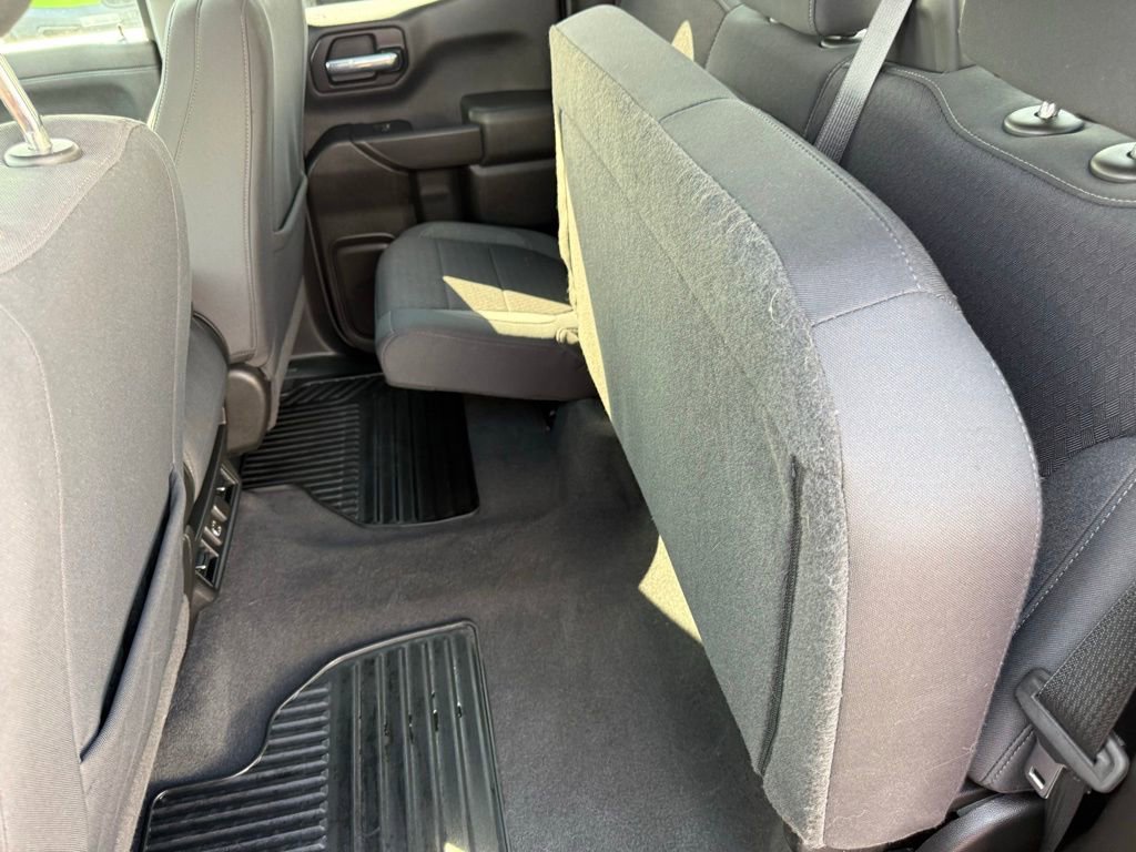Used 2022 Chevrolet Silverado 1500 LT AWD/4WD image 34