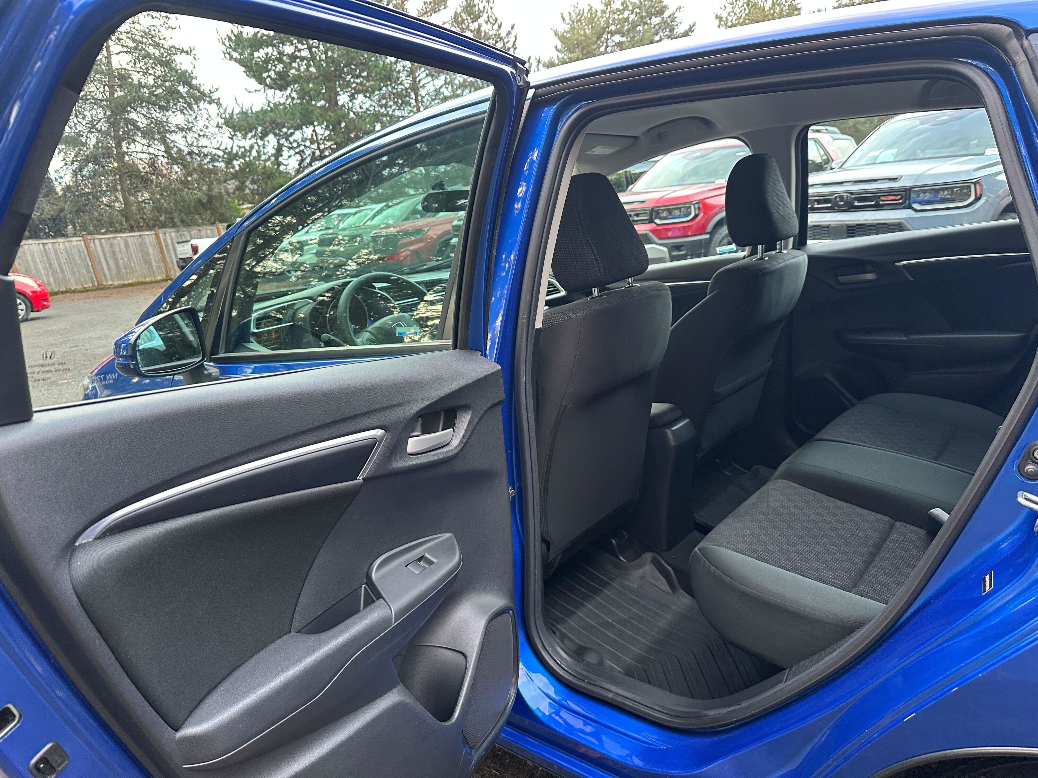 Used 2015 Honda Fit LX image 16