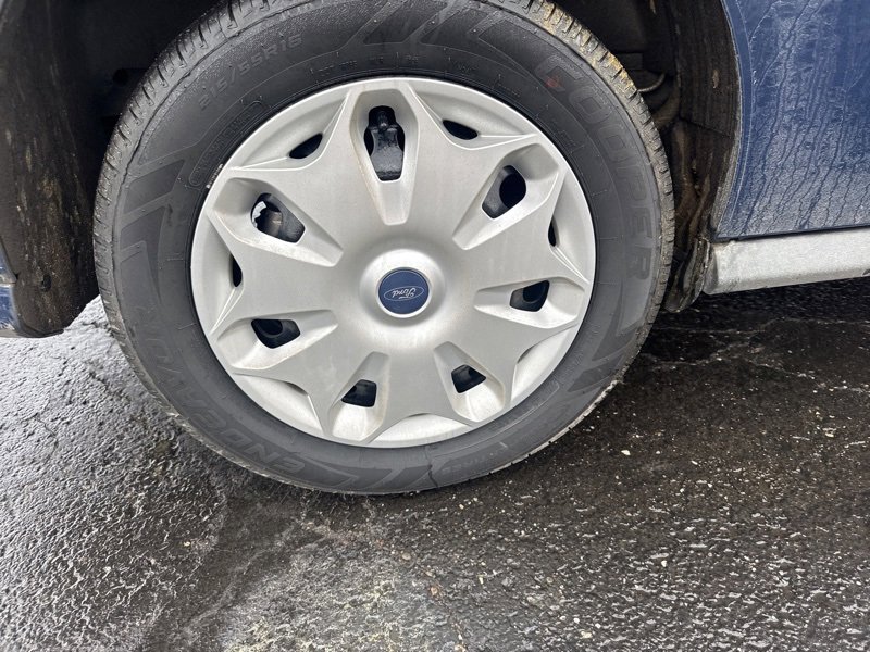 Used 2016 Ford Transit Connect XLT image 9