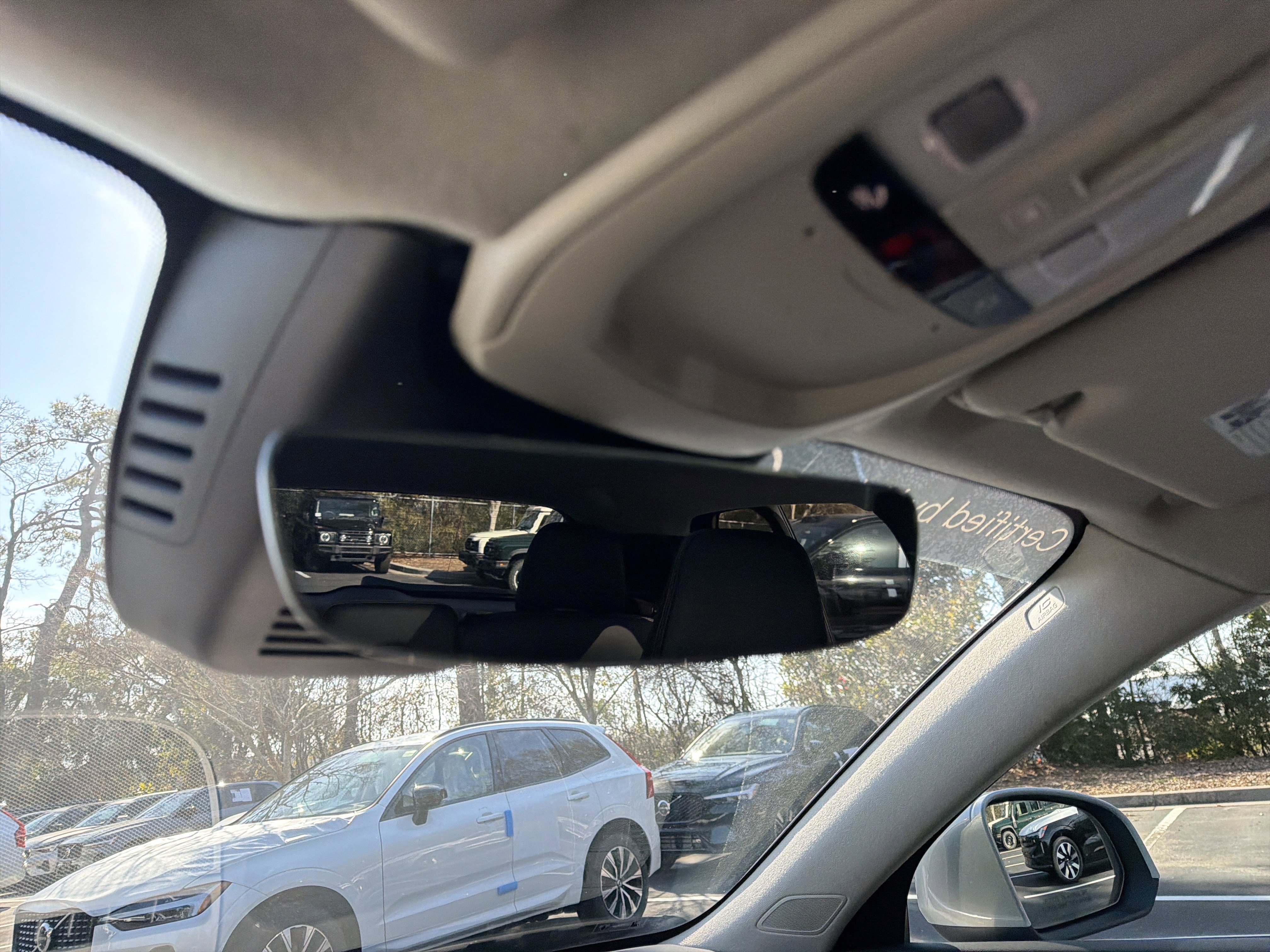 Certified 2023 Volvo XC40 B4 Plus w/ Driver Assist Package image 27