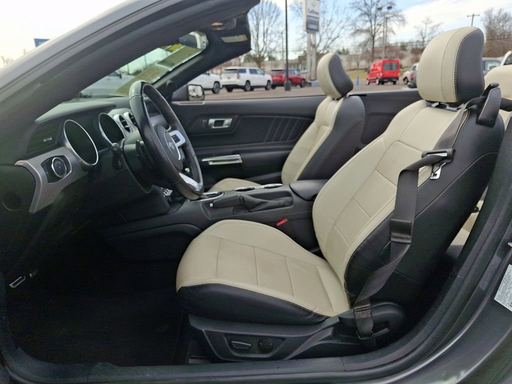 Used 2023 Ford Mustang GT Premium image 16