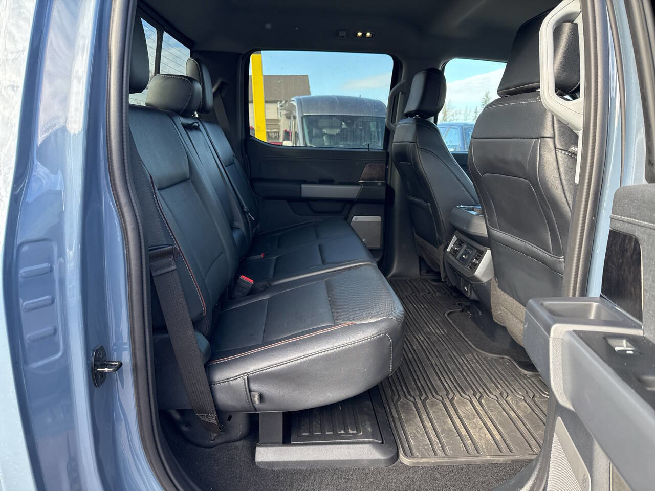 Certified 2023 Ford F250 Lariat w/ Tremor Off-Road Package image 19