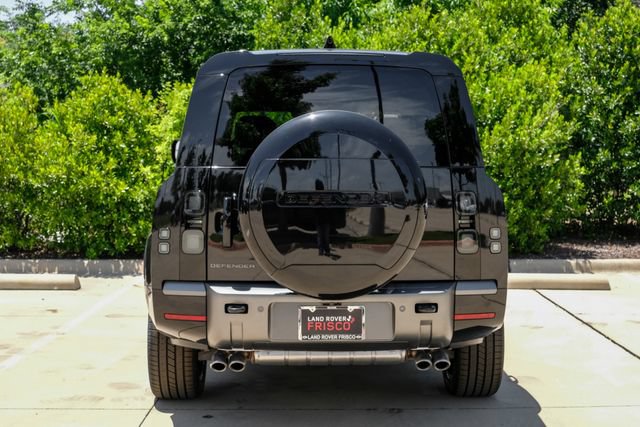 New 2026 Land Rover Defender 130 V8 AWD/4WD image 9