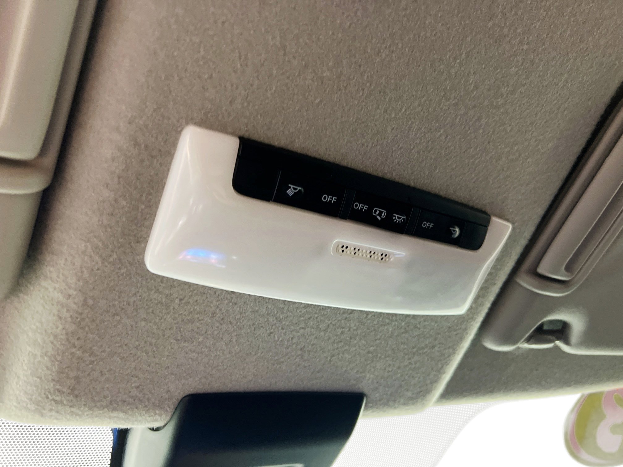 Used 2023 Nissan Kicks S image 22