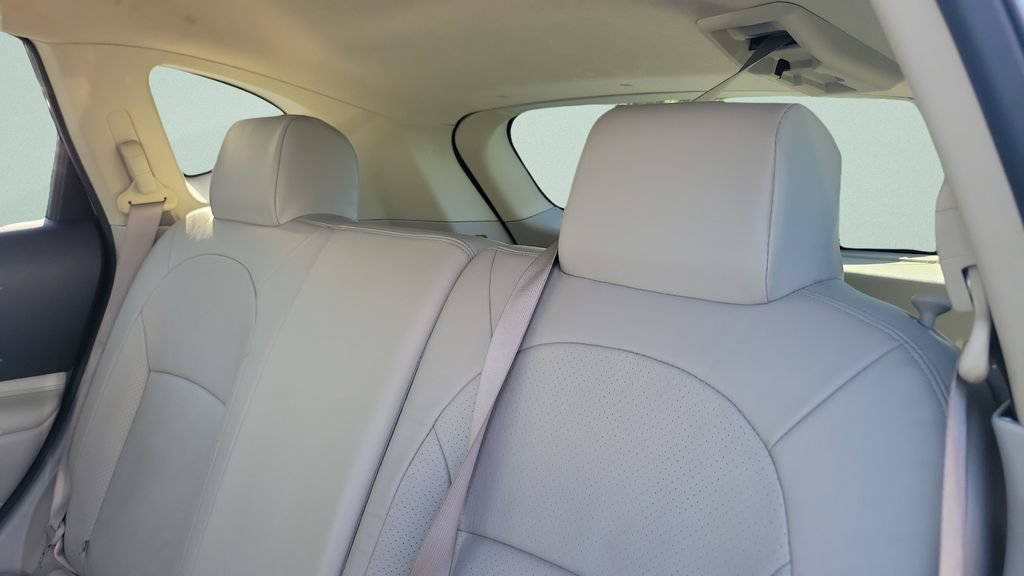 Used 2012 Nissan Rogue SL FWD image 12