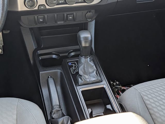 Used 2021 Toyota Tacoma SR AWD/4WD image 13