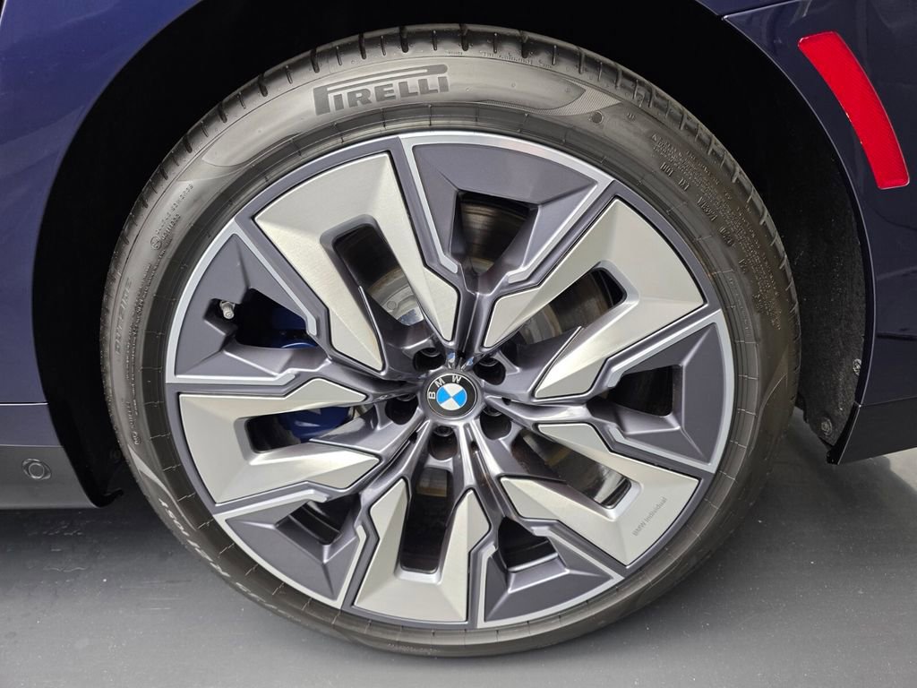 New 2026 BMW 760i xDrive AWD/4WD image 14