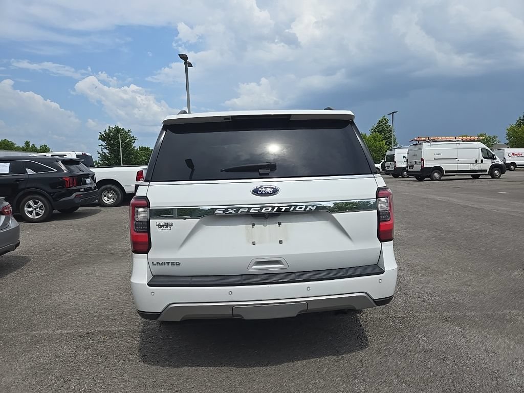 Used 2018 Ford Expedition Limited w/ Equipment Group 301A AWD/4WD image 7