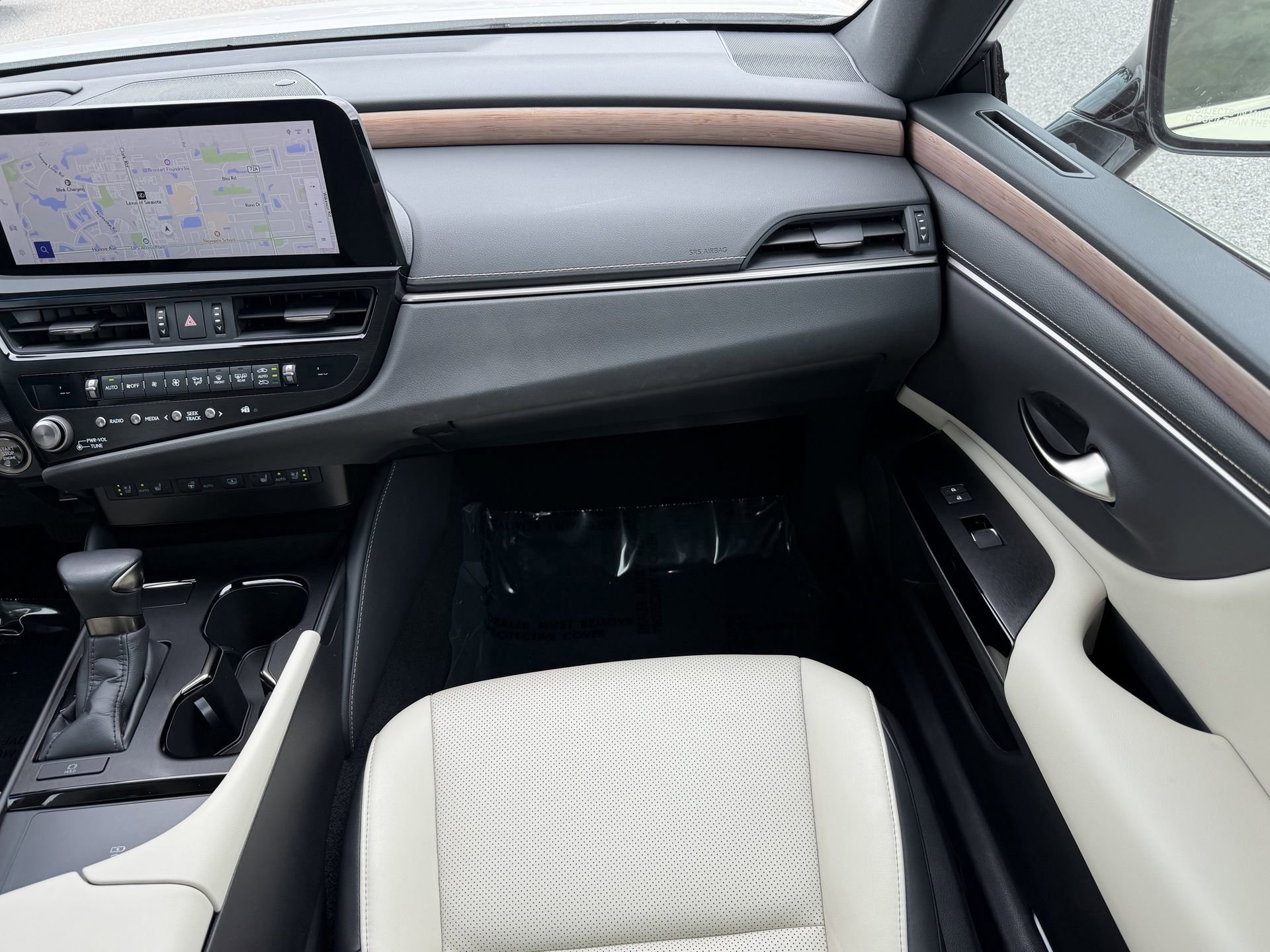 Used 2025 Lexus ES 350 w/ Premium Package FWD image 14