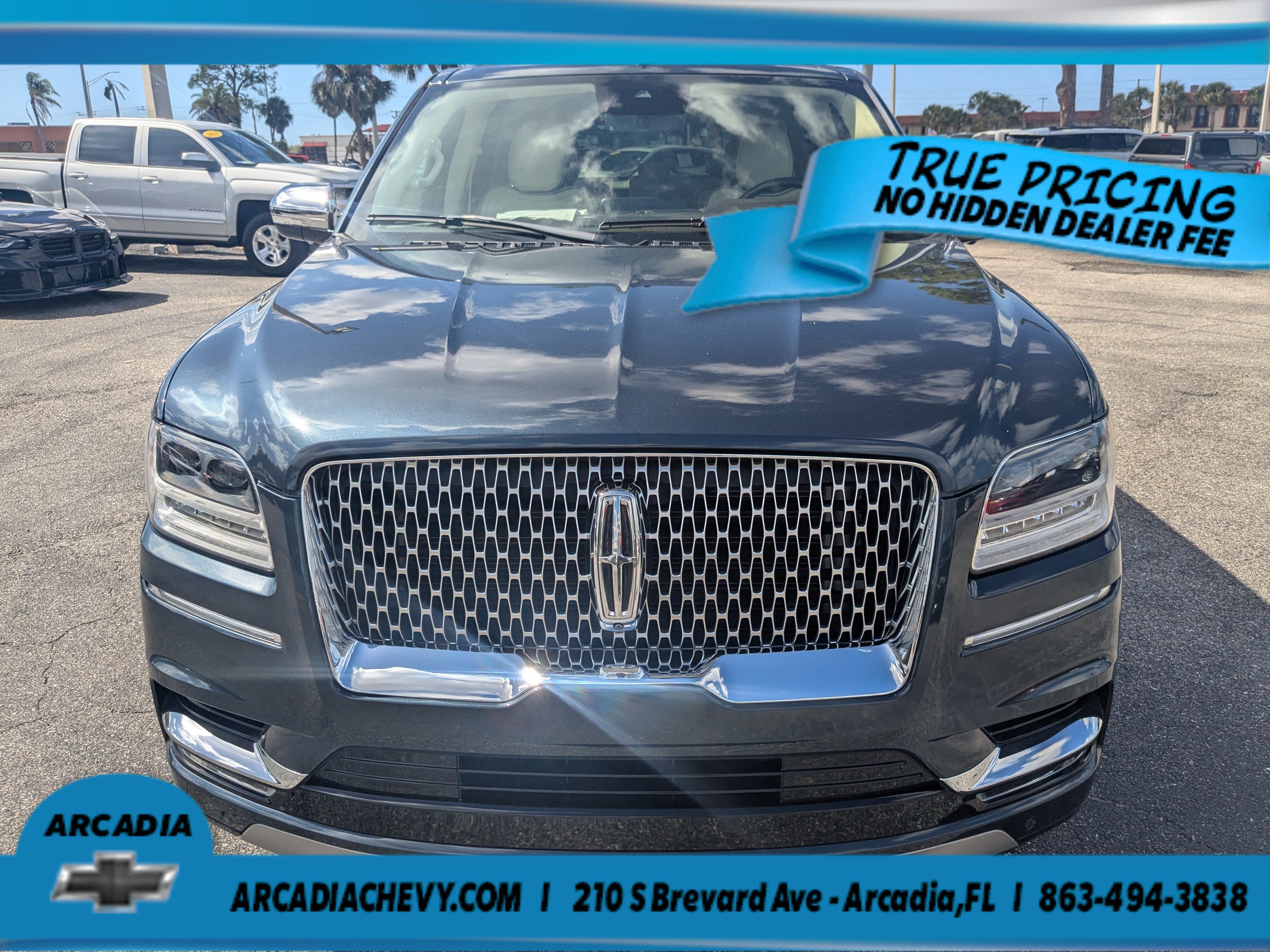Used 2021 Lincoln Navigator Black Label w/ Cargo Convenience Package AWD/4WD image 9