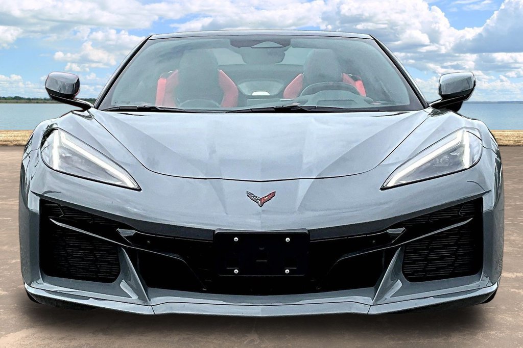 Used 2025 Chevrolet Corvette Z06 w/ Stealth Interior Trim Package RWD image 2