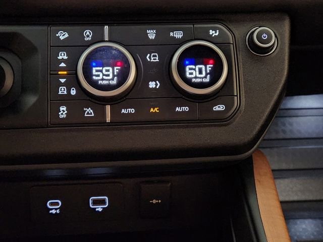 Used 2024 Land Rover Defender 130 X image 19