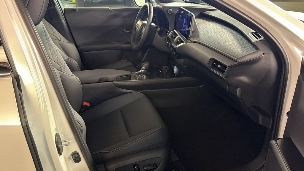 Used 2025 Lexus UX 300h AWD w/ Accessory Package (Z1) image 10