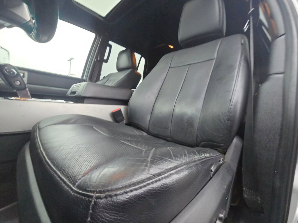 Used 2016 Ford Expedition Max Limited image 18