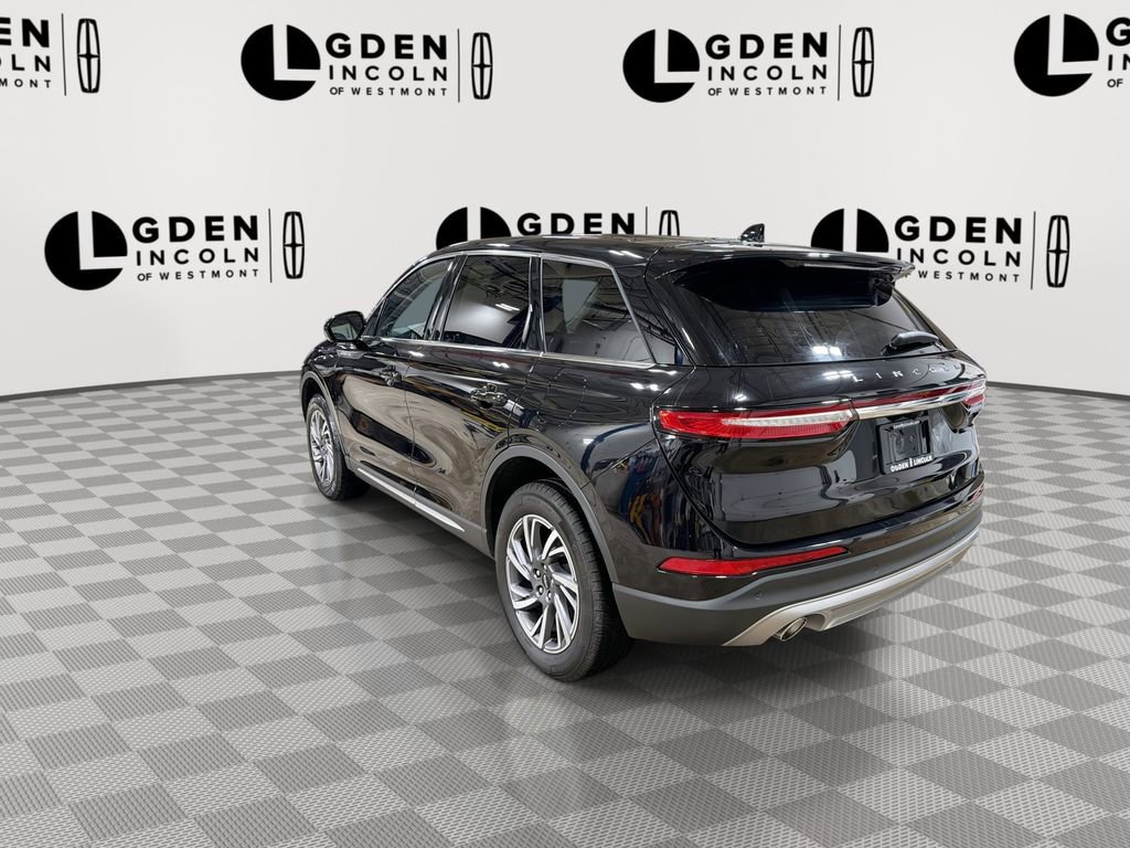 Used 2025 Lincoln Corsair AWD image 6