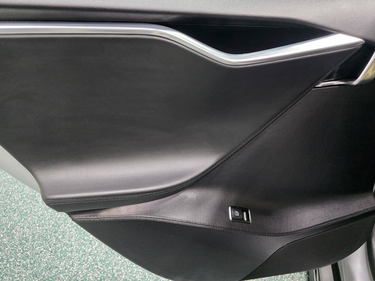 Used 2013 Tesla Model S Performance RWD image 20
