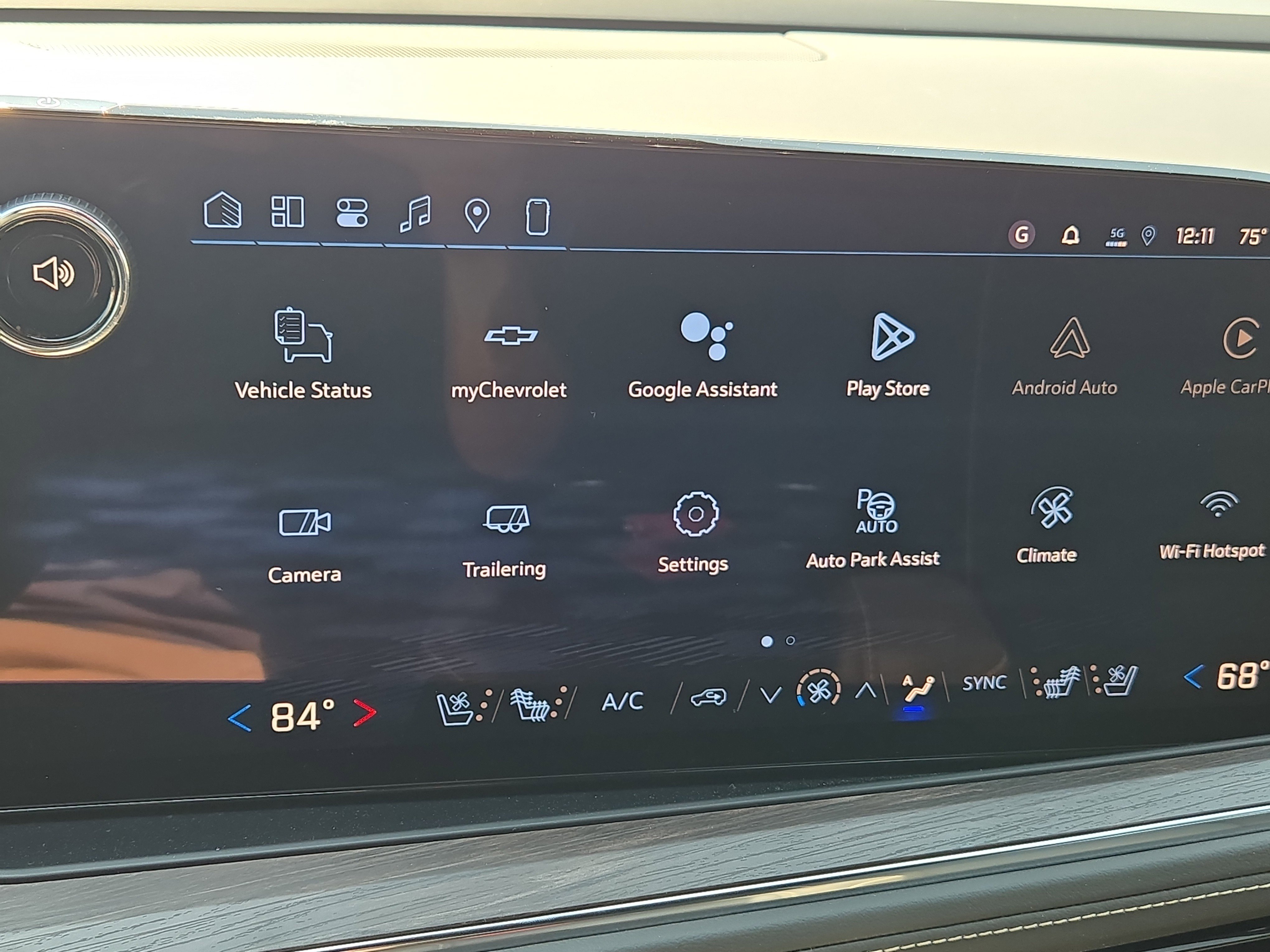 New 2026 Chevrolet Suburban Premier AWD/4WD image 31