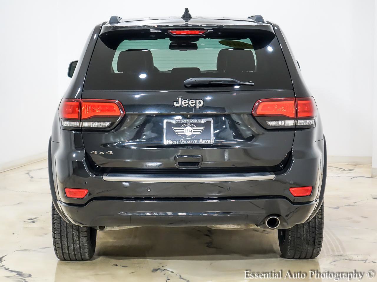 Used 2016 Jeep Grand Cherokee Limited 75th Anniversary AWD/4WD image 7