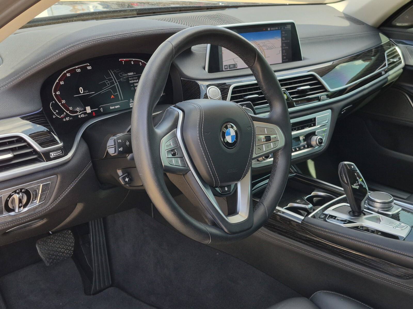 Used 2022 BMW 740i w/ Premium Package RWD image 12
