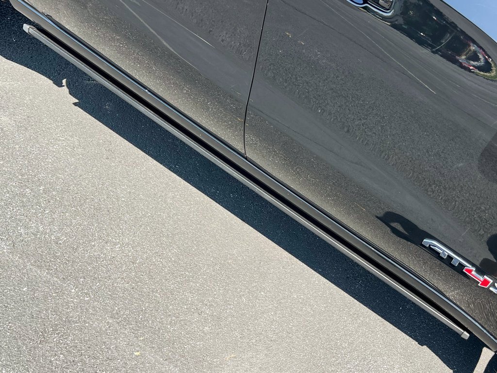 Used 2022 GMC Sierra 1500 AT4X image 19